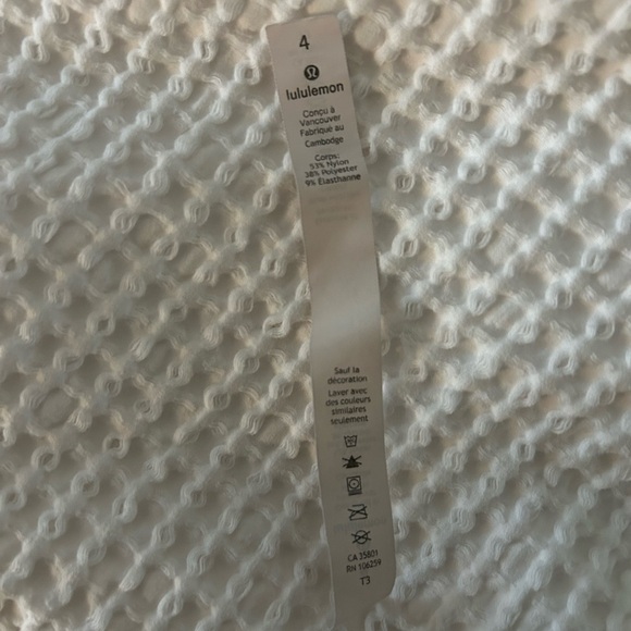 Lululemon Outrun the Elements Quarter Zip - Picture 6 of 6